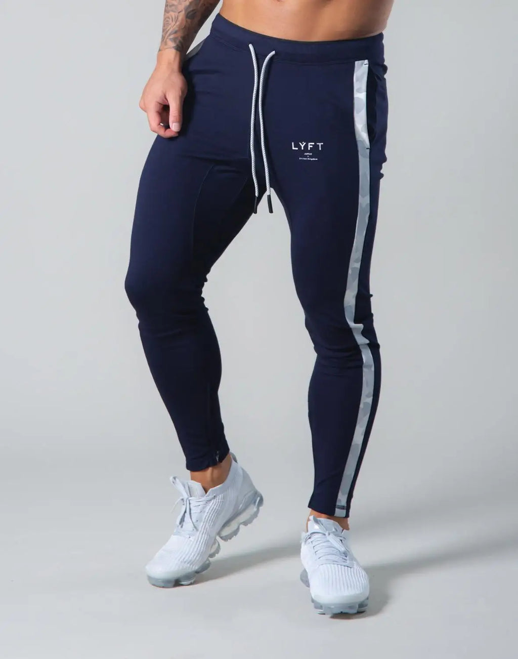 Calça Masculina Slim Fit Esportiva Lyft 901