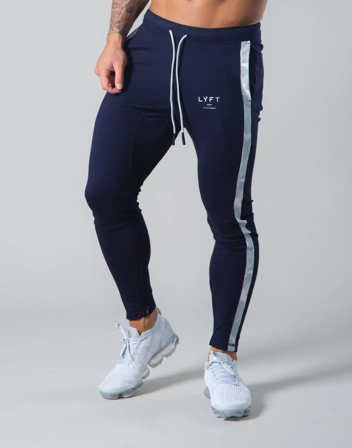 Calça Masculina Slim Fit Esportiva Lyft 901
