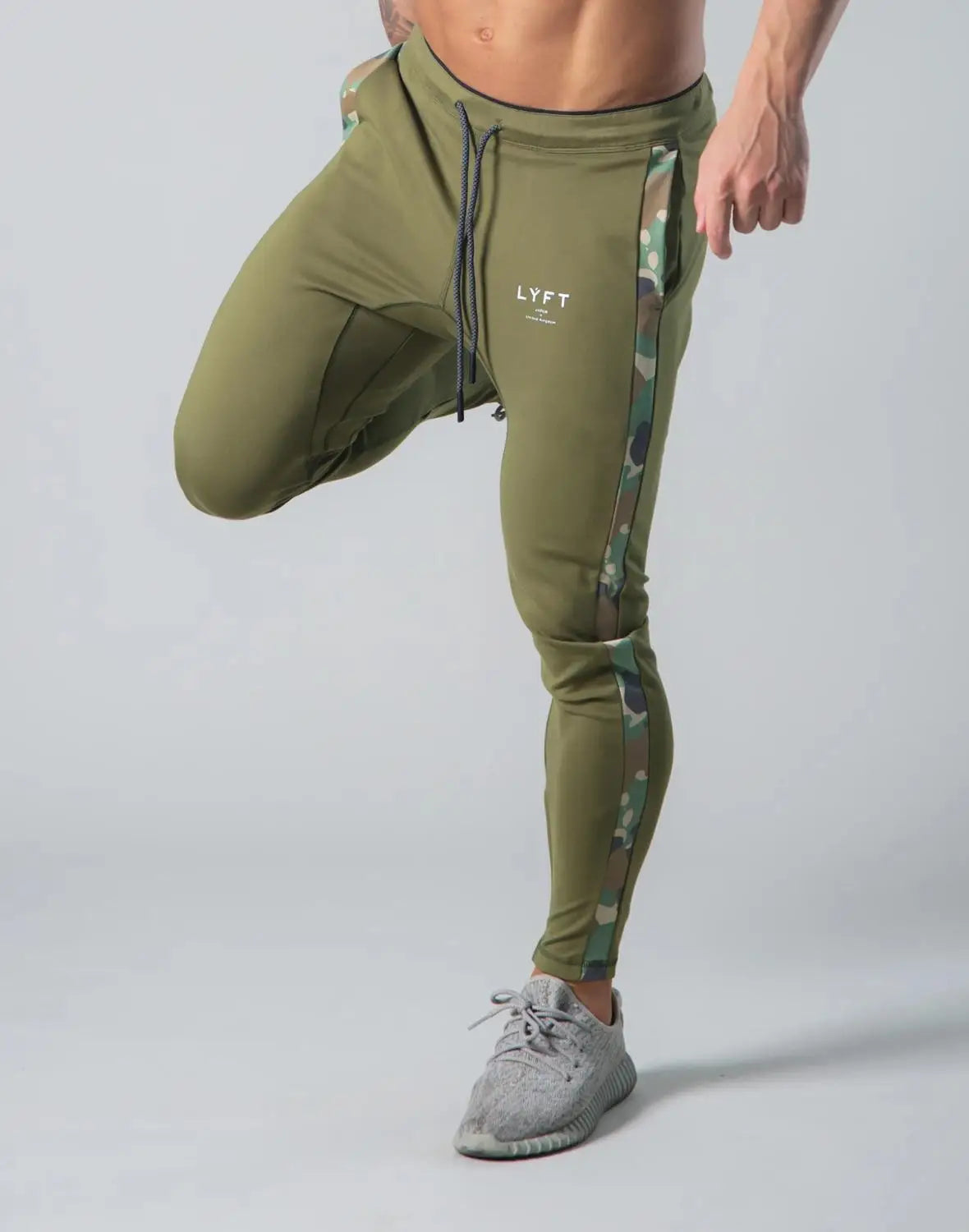 Calça Masculina Slim Fit Esportiva Lyft 901